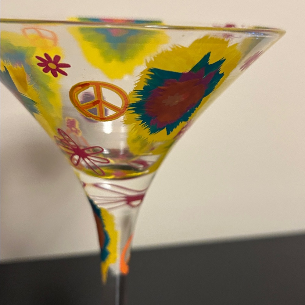 Lolita Hand-Painted Tie-Dye Martini Glass in Yellow, Pink, Blue, Orange - Picture 4 of 4